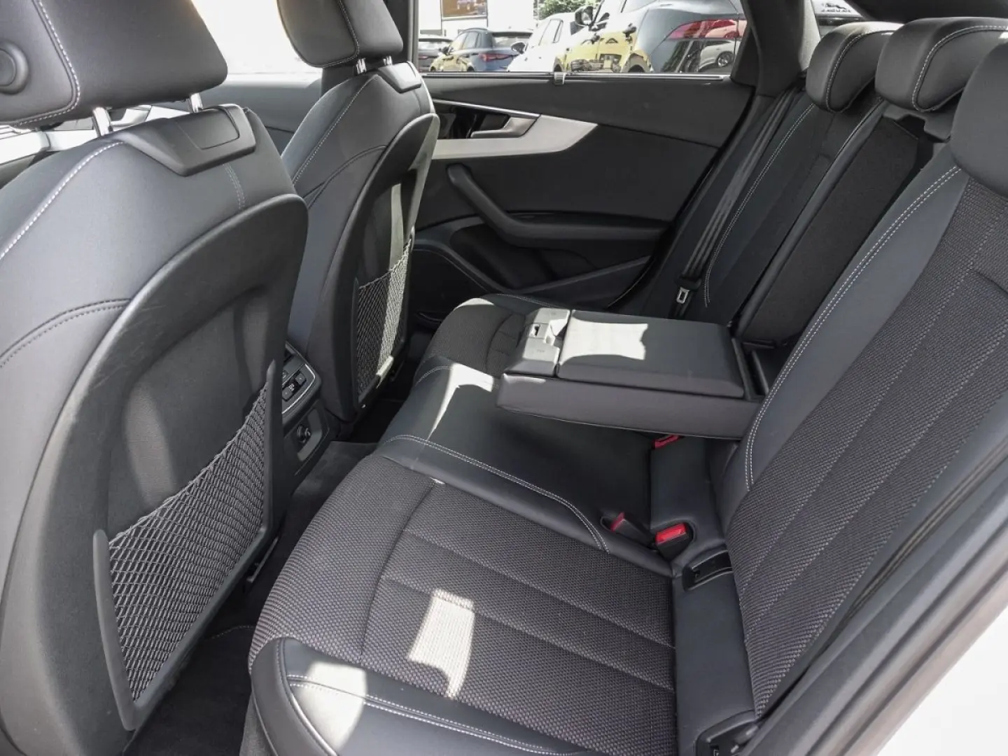 A4 Limousine S line 40 TFSI 150(204) S tronic He