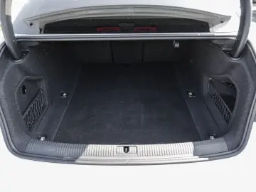 A4 Limousine S line 40 TFSI 150(204) S tronic He