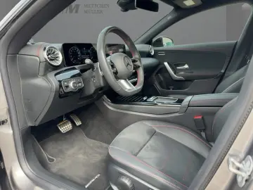 CLA 220 4M Coupe AMG Line Advanced  KeyGo TWA