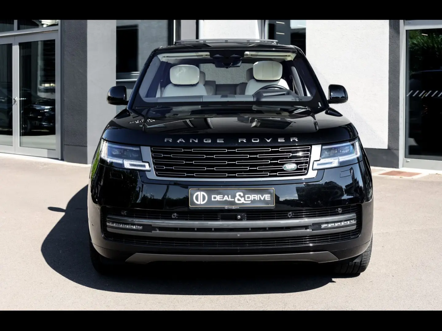 Range Rover 4.4 P530 FIRST EDITION EXECUTIVE TV