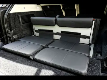 Range Rover 4.4 P530 FIRST EDITION EXECUTIVE TV