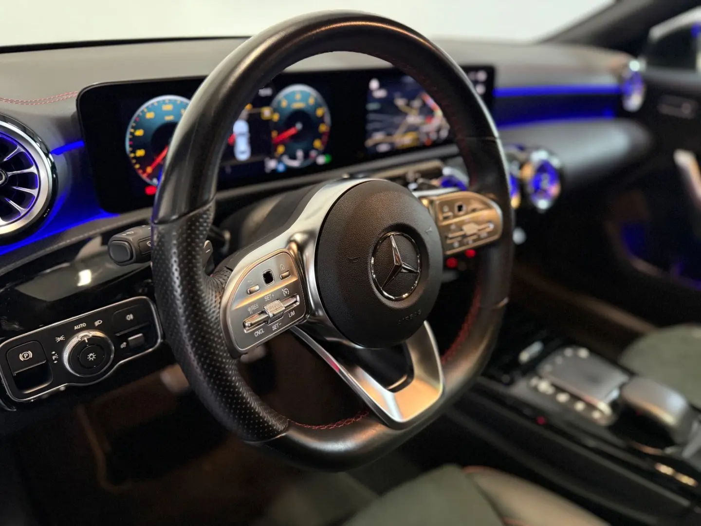 CLA 250 Coupe Magno AMG Pano Kam Multibeam Night