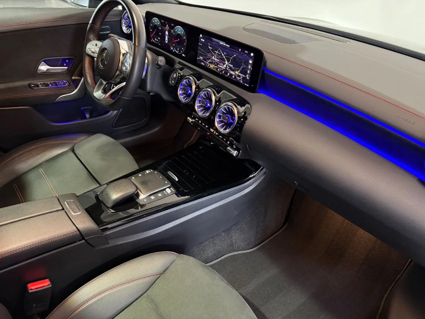 CLA 250 Coupe Magno AMG Pano Kam Multibeam Night