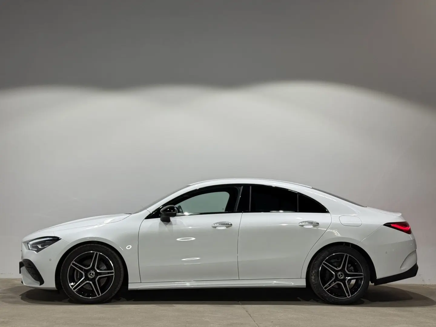 CLA 220 4M AMG Line  LED RFK AHK Keyless