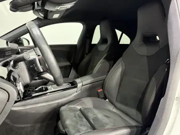 CLA 220 4M AMG Line  LED RFK AHK Keyless