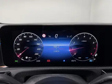 CLA 220 4M AMG Line  LED RFK AHK Keyless