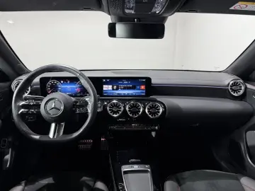 CLA 220 4M AMG Line  LED RFK AHK Keyless