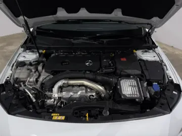 CLA 220 4M AMG Line  LED RFK AHK Keyless