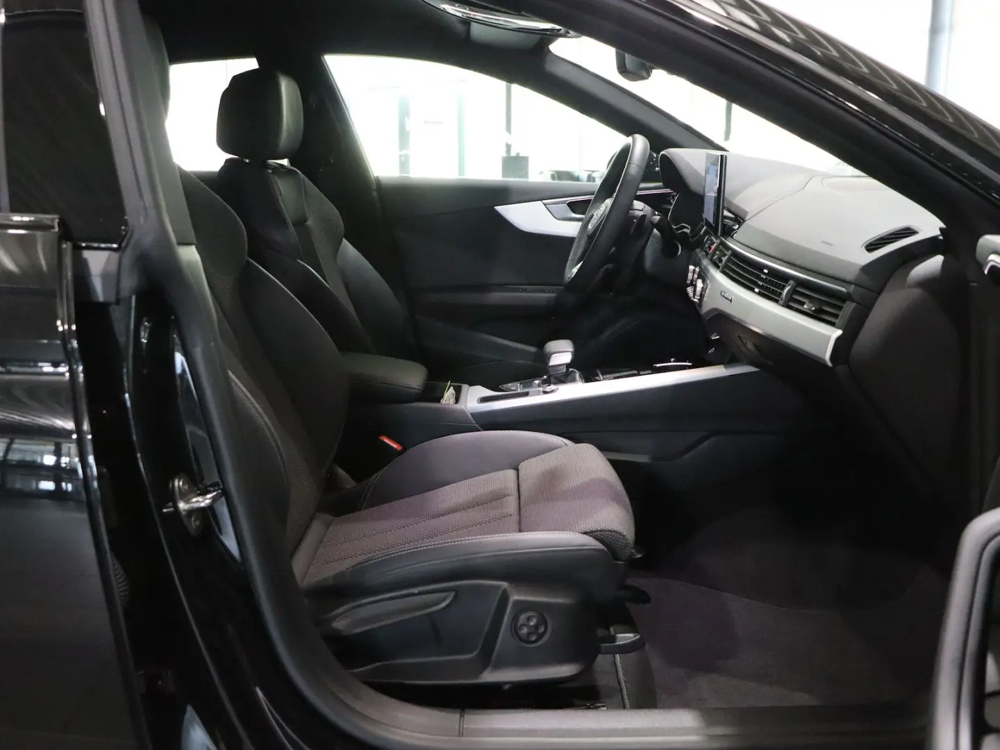 A5 Sportback 40 TFSI Q S-LINE COMPETITION  BLACK