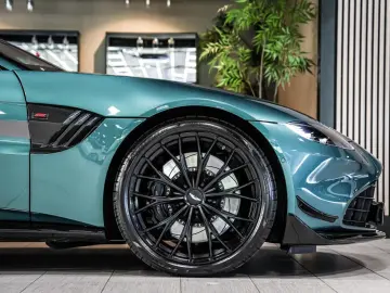 Aston Martin V8 Vantage Ediția Roadster 4.0 F1  Carbon