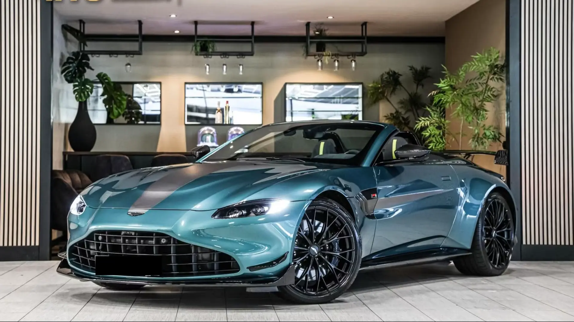Aston Martin V8 Vantage Ediția Roadster 4.0 F1  Carbon