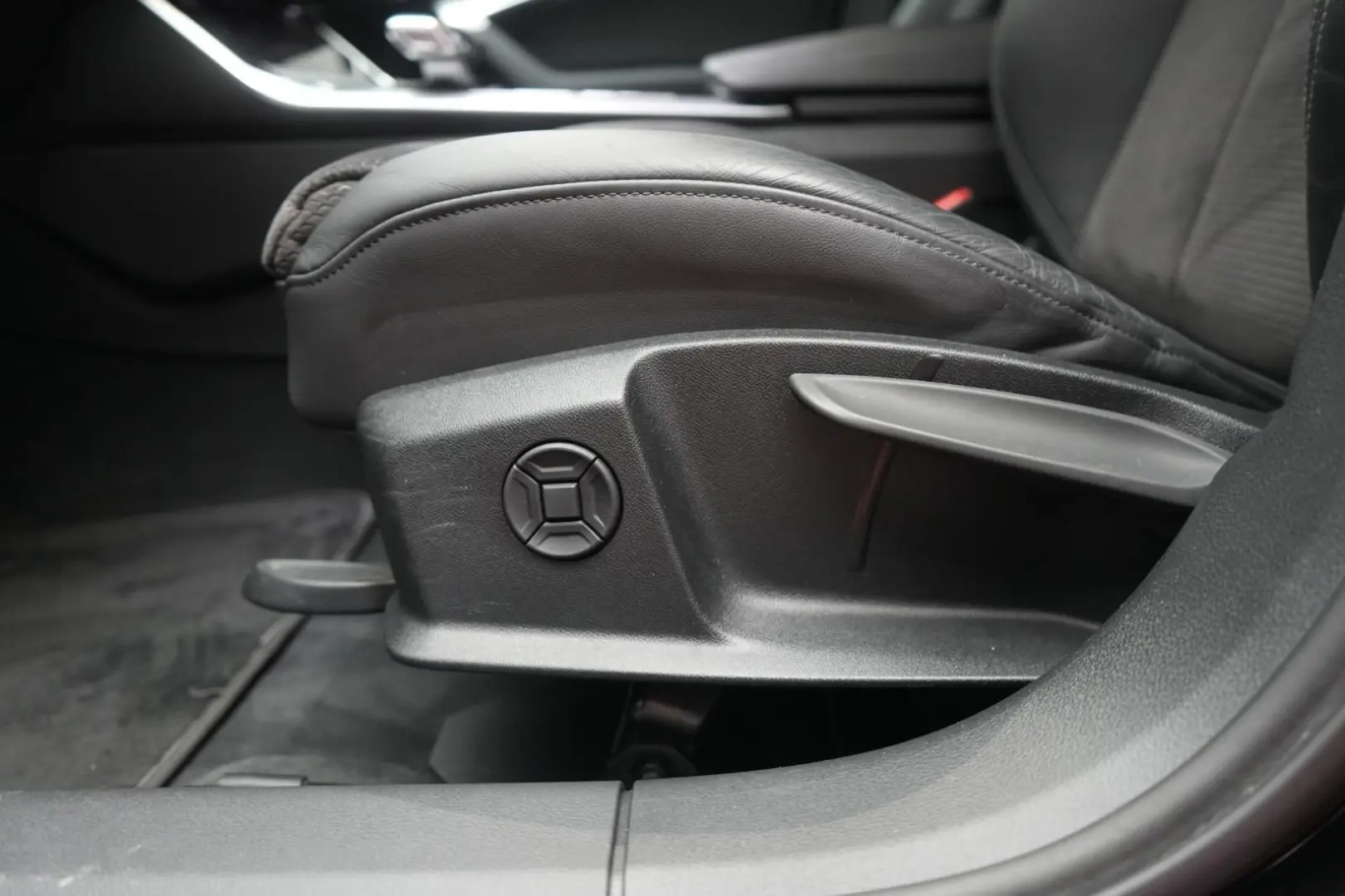 A6 50 TFSI e quattro S tronic S Line