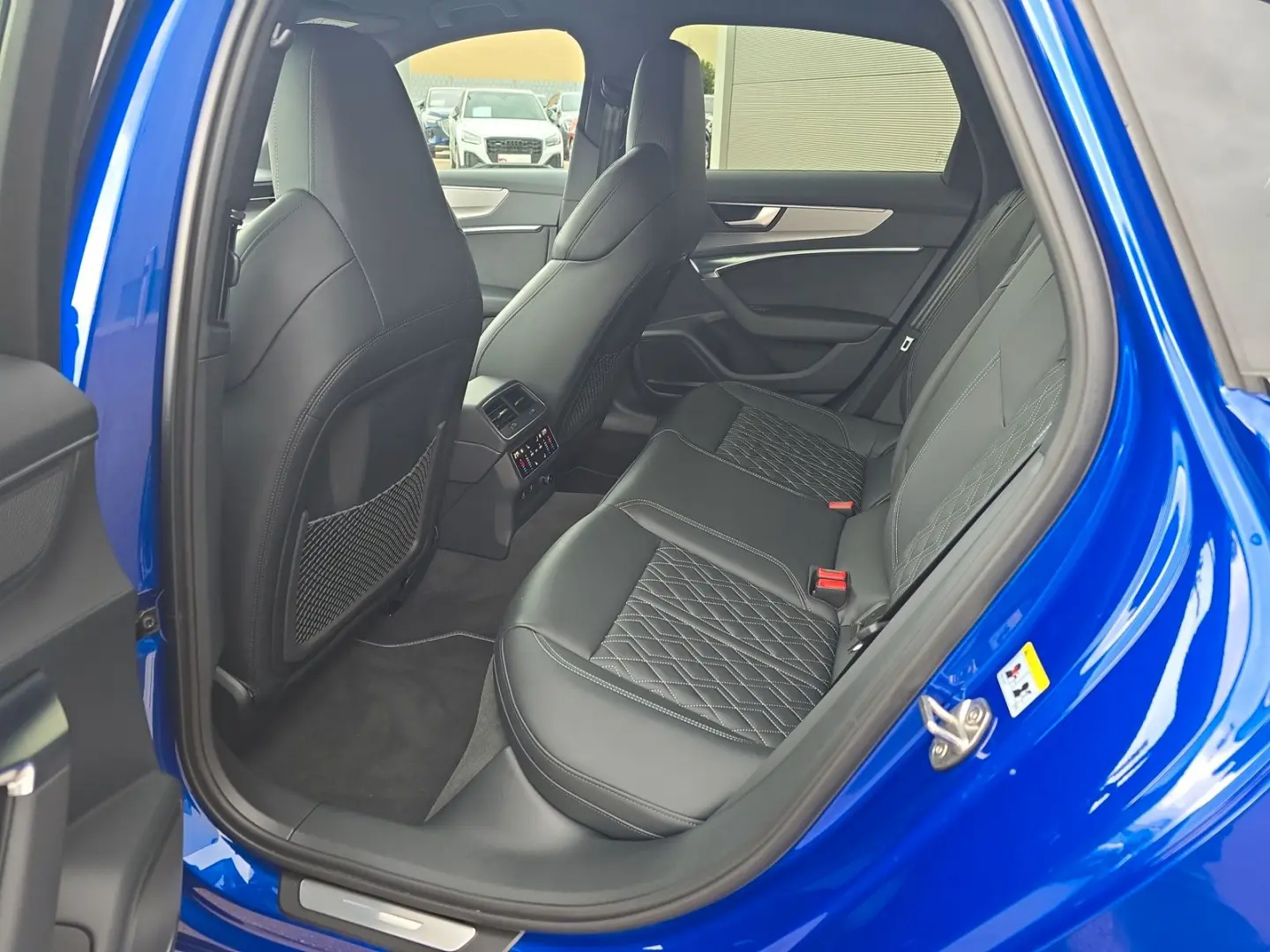 A6 Limousine 55 TFSIe qu S line HD Mat. Sportsit