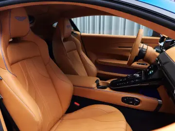 Aston Martin V8 Vantage Vantage Coupe