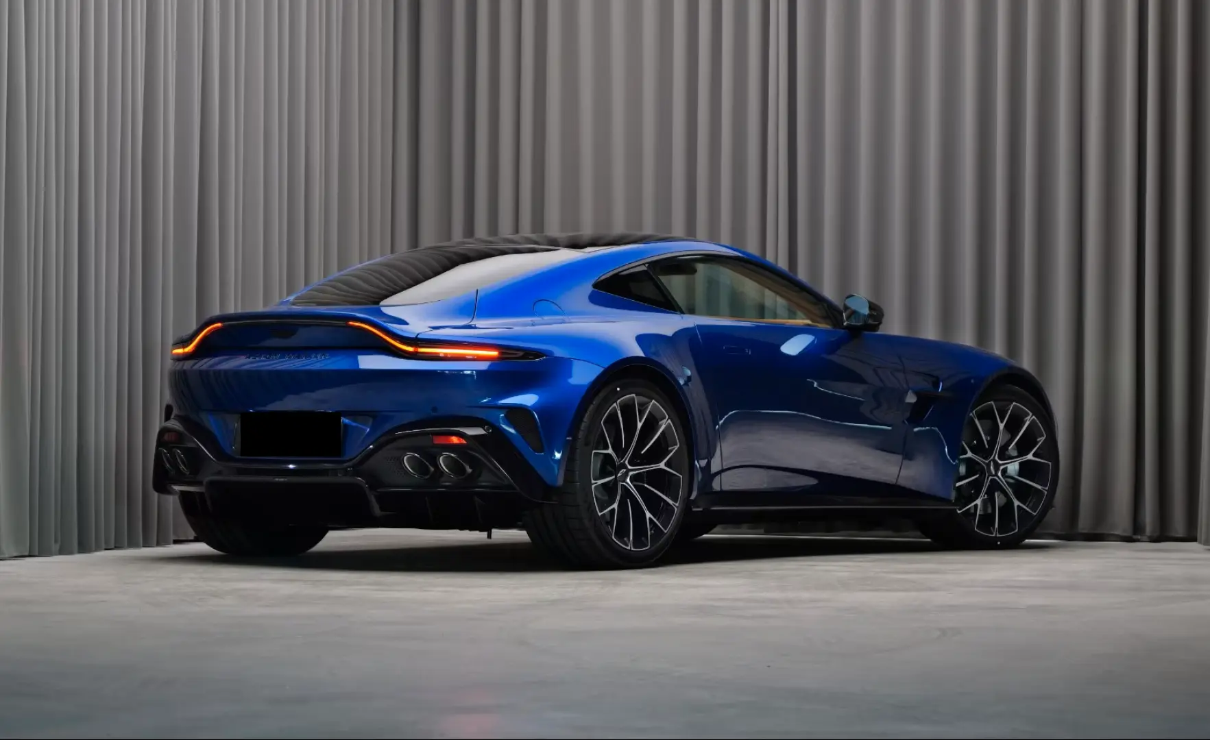 Aston Martin V8 Vantage Vantage Coupe