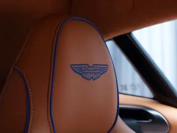Aston Martin V8 Vantage Vantage Coupe