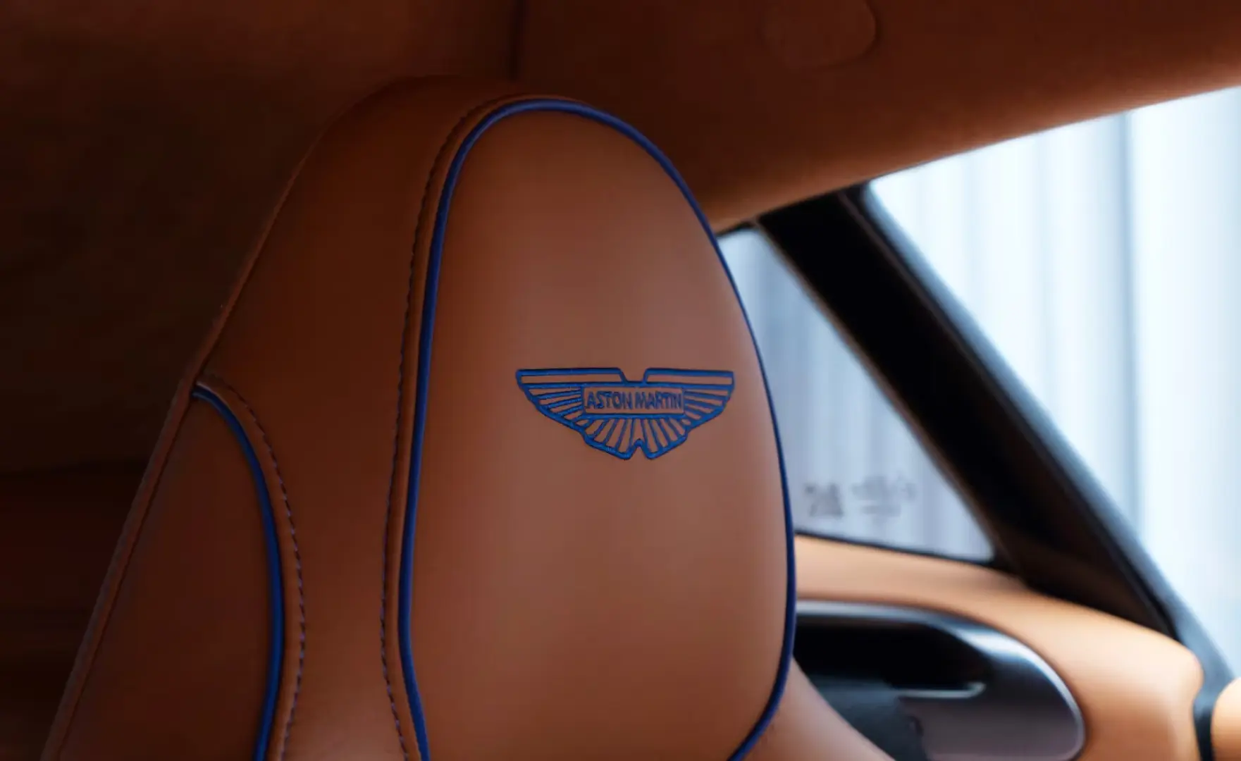 Aston Martin V8 Vantage Vantage Coupe