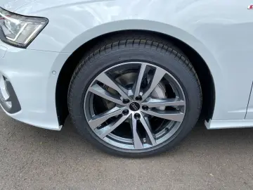 A6 40 TDI quattro S line  Matrix HuD AHK Tour