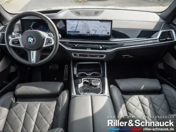 X5 xDrive 40i M-Sport PANO AHK ACC HUD 360 KAM