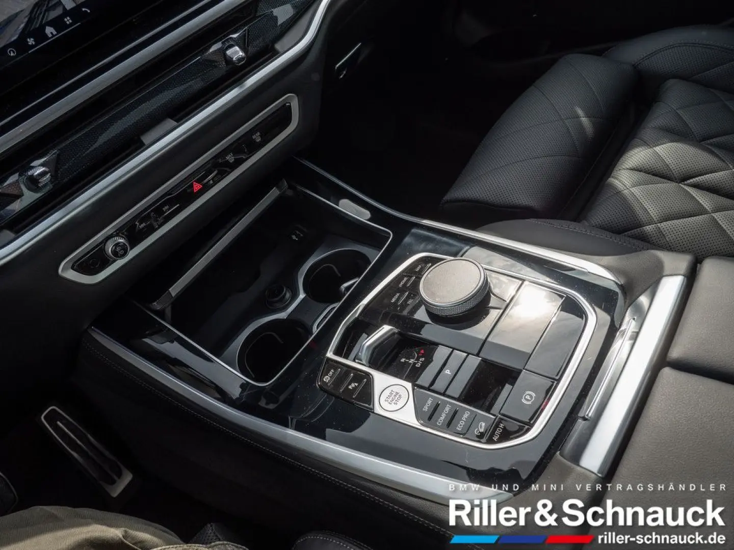X5 xDrive 40i M-Sport PANO AHK ACC HUD 360 KAM