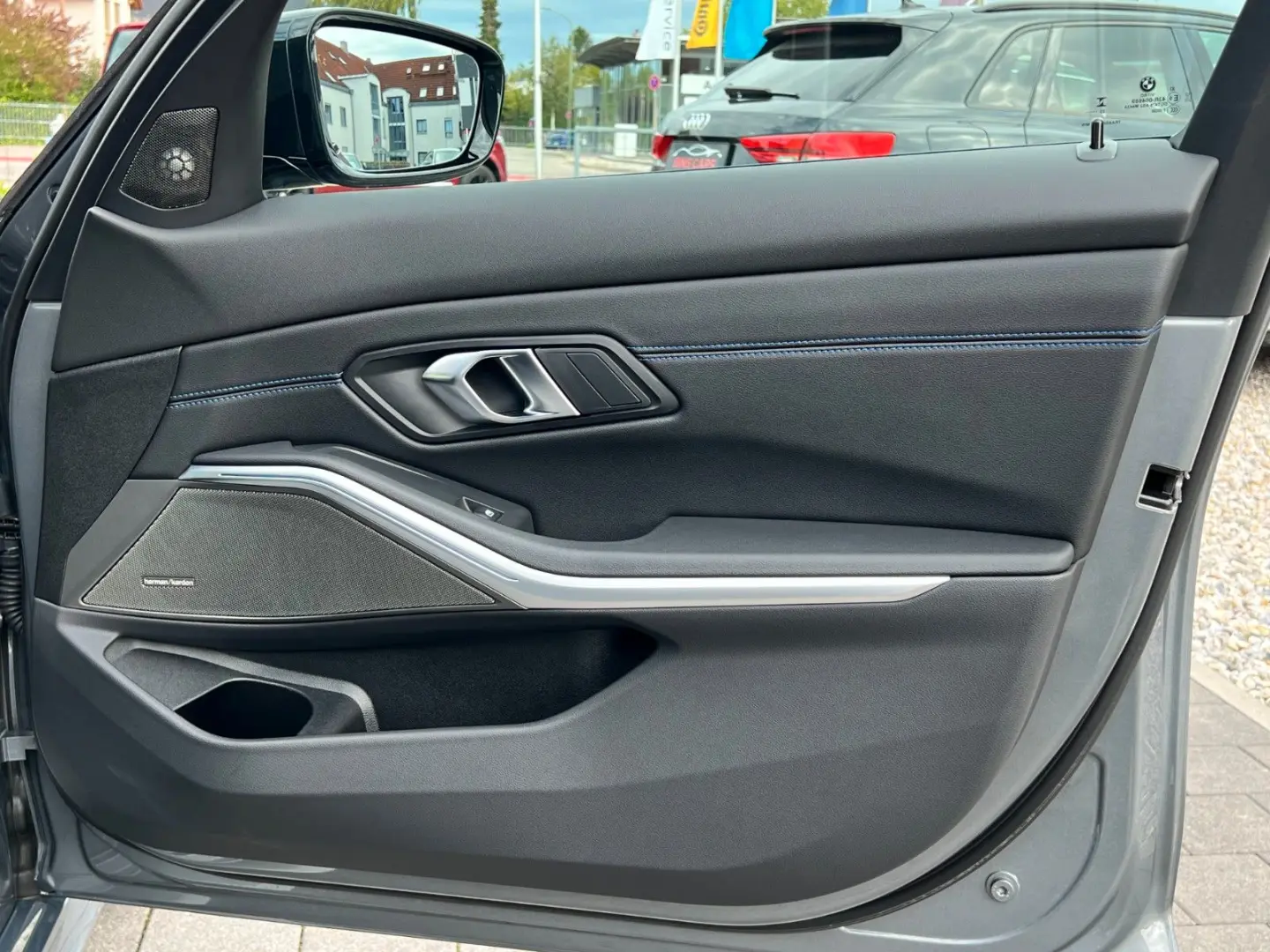 320d Lim xDrive MSport 360 HUD Memo H&K Standhzg