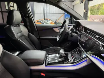 Audi Q7 3.0 55 TFSIe quattro Tiptronic S Line