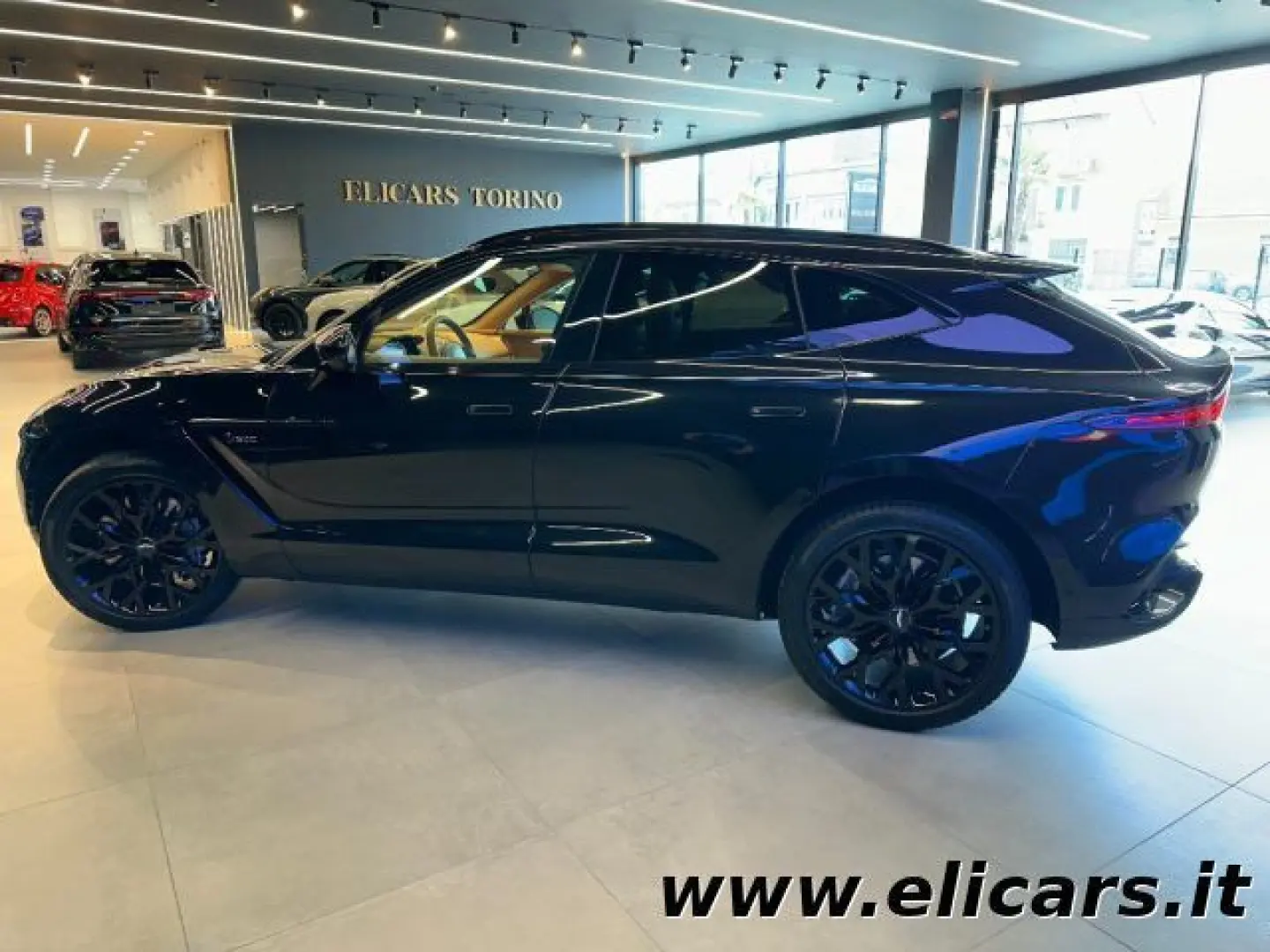 ASTON MARTIN DBX DBX Esemplare 1 500