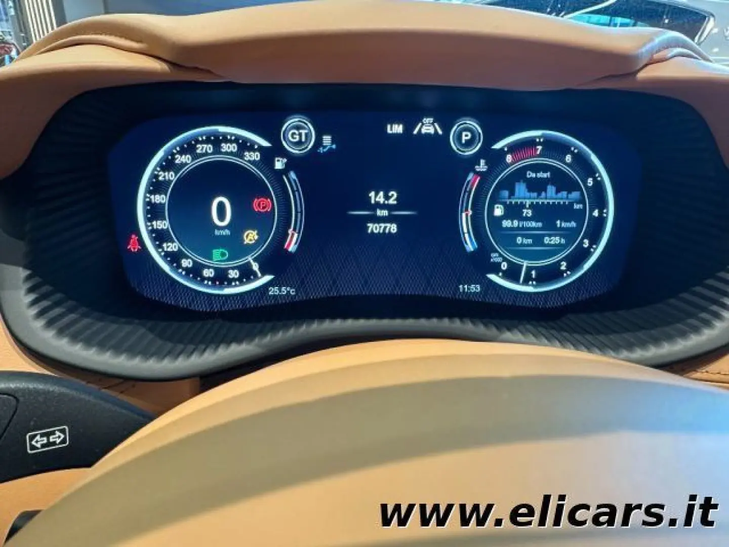 ASTON MARTIN DBX DBX Esemplare 1 500