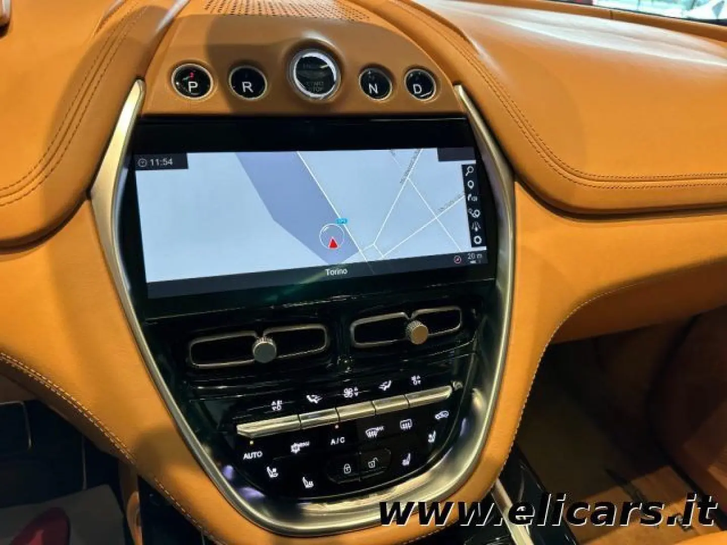 ASTON MARTIN DBX DBX Esemplare 1 500