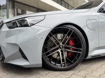BMW M5 Limuzina DA Prof PA Prof B&W 22