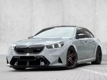 BMW M5 Limuzina DA Prof PA Prof B&W 22