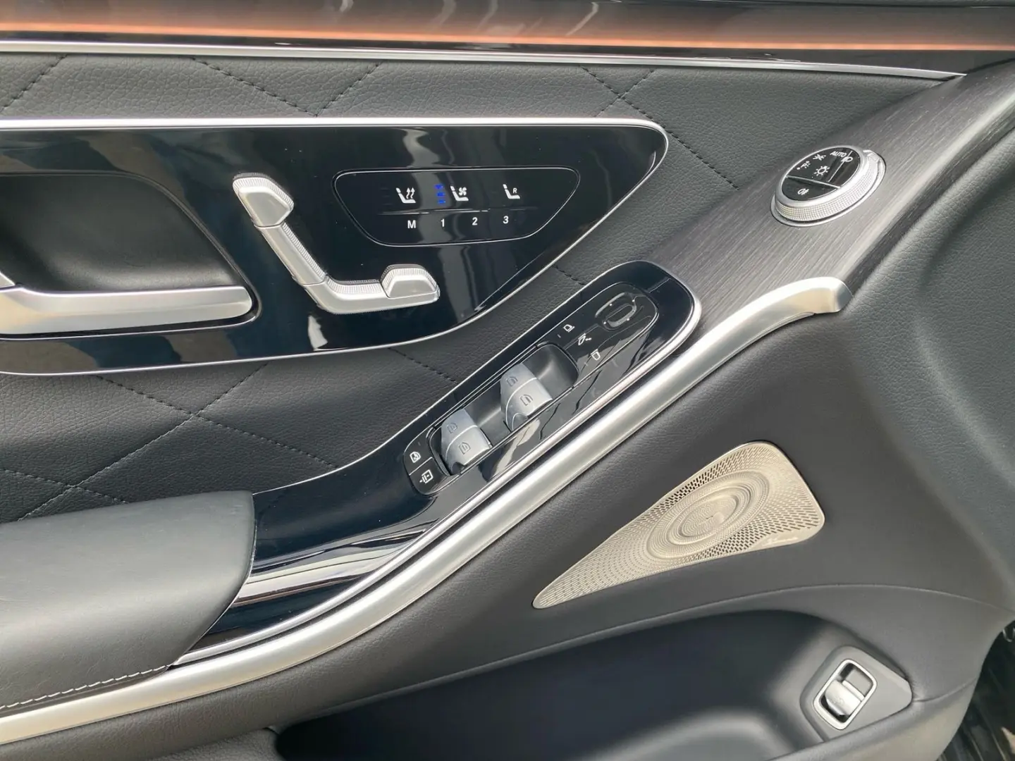 S 500 4M Limousine  AMG MEMOR MBUX SHZ NAVI KAM