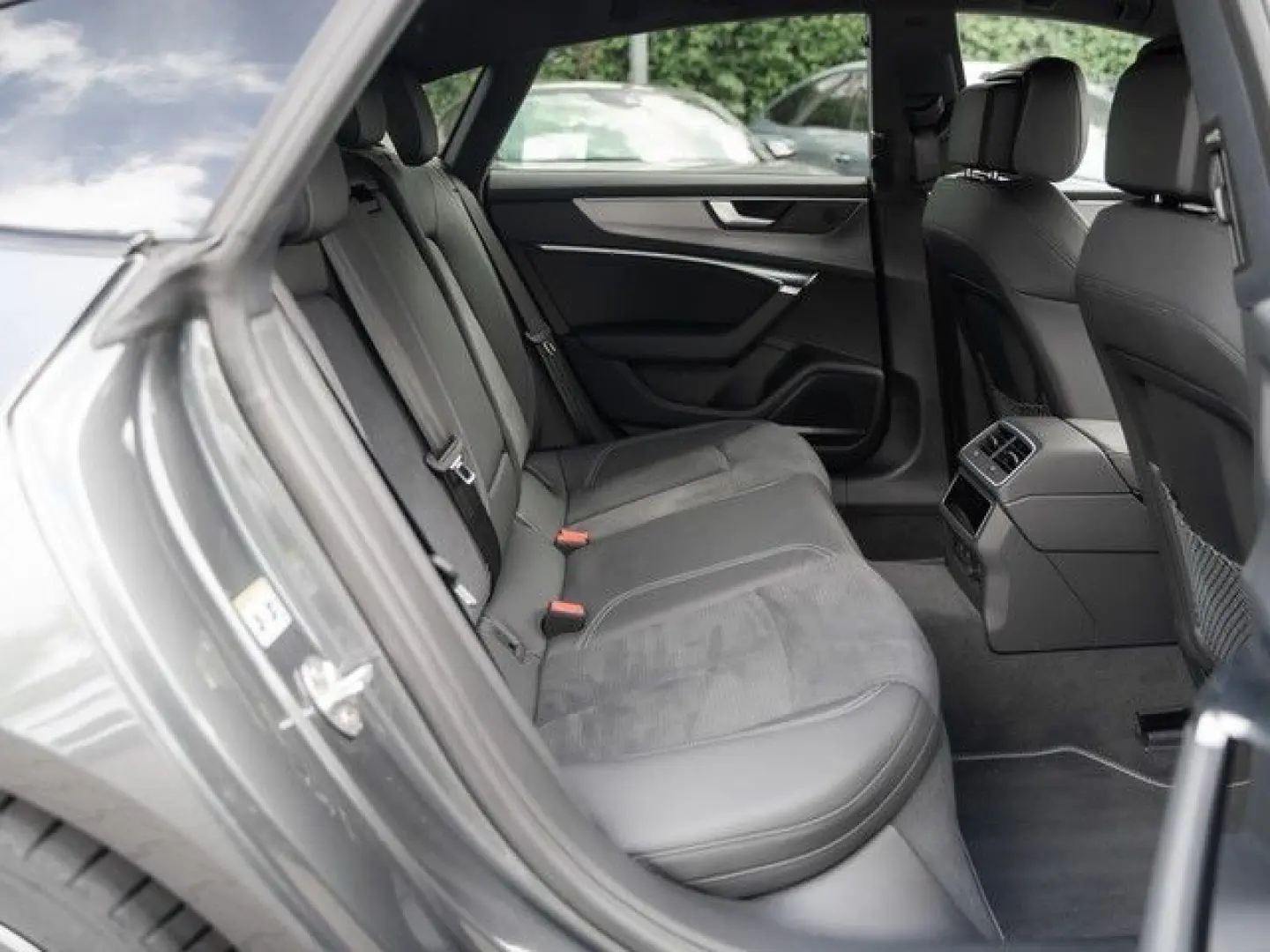 A7 Sportback 55 TFSI e quattro S line AHK Laserl