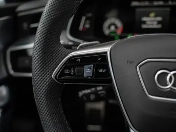 A7 Sportback 55 TFSI e quattro S line AHK Laserl