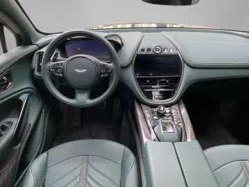 DBX 4.0 V8 DBX707 Neuzustand Voll
