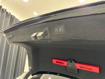 A8 50 TDI quattro 65TKM PANO HUD LASER  360 KAM