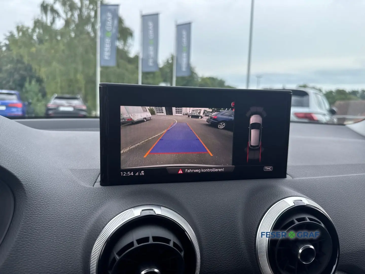 Q2 S line 35 TFSI S tronic Matrix Panorama Navi