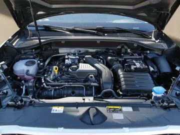 Q2 35 TFSI S Tronic S line 17  MATRIX ACC RFK