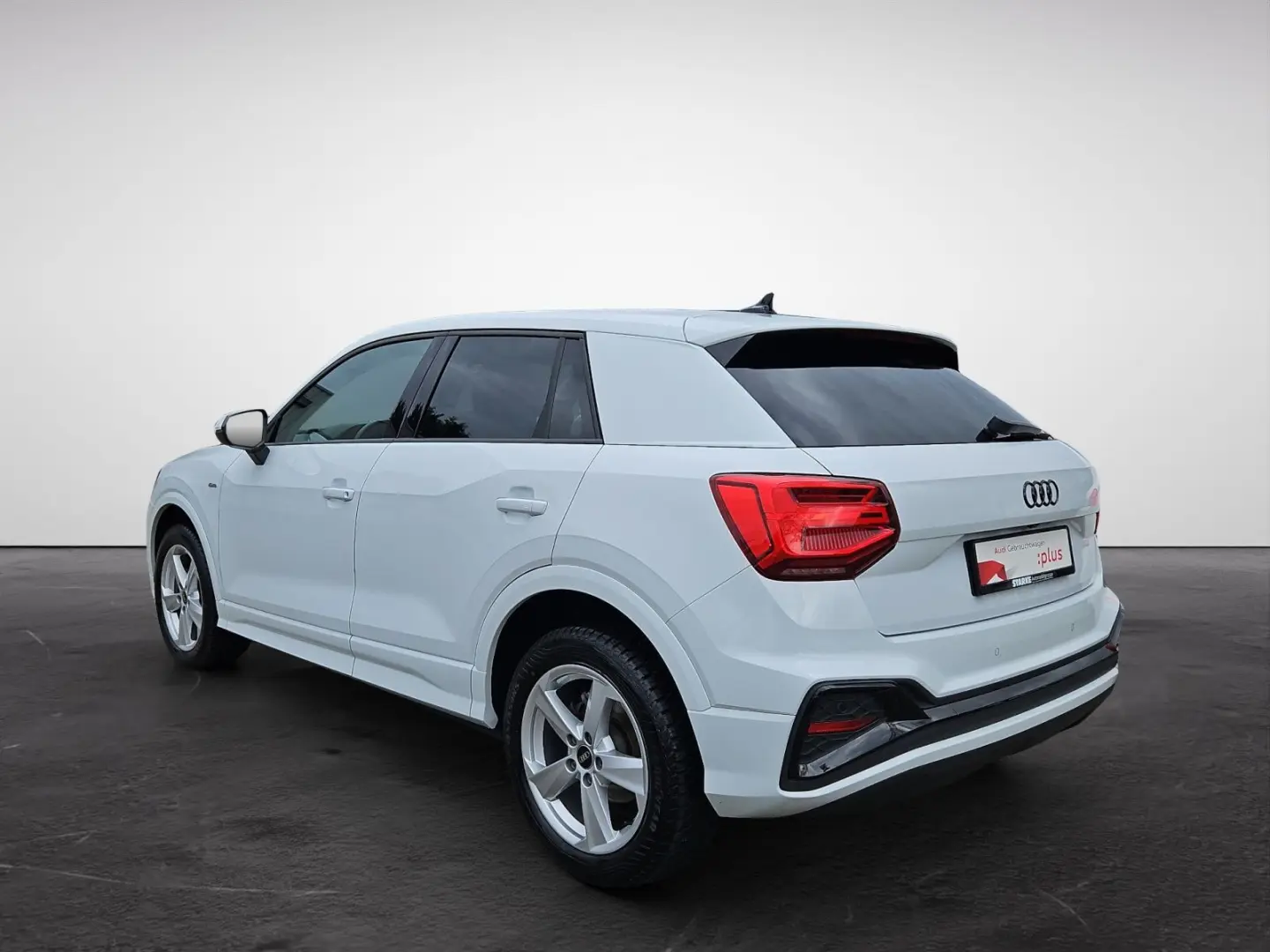 Q2 S line 35 TFSI S tronic S line NaviPlus LED O