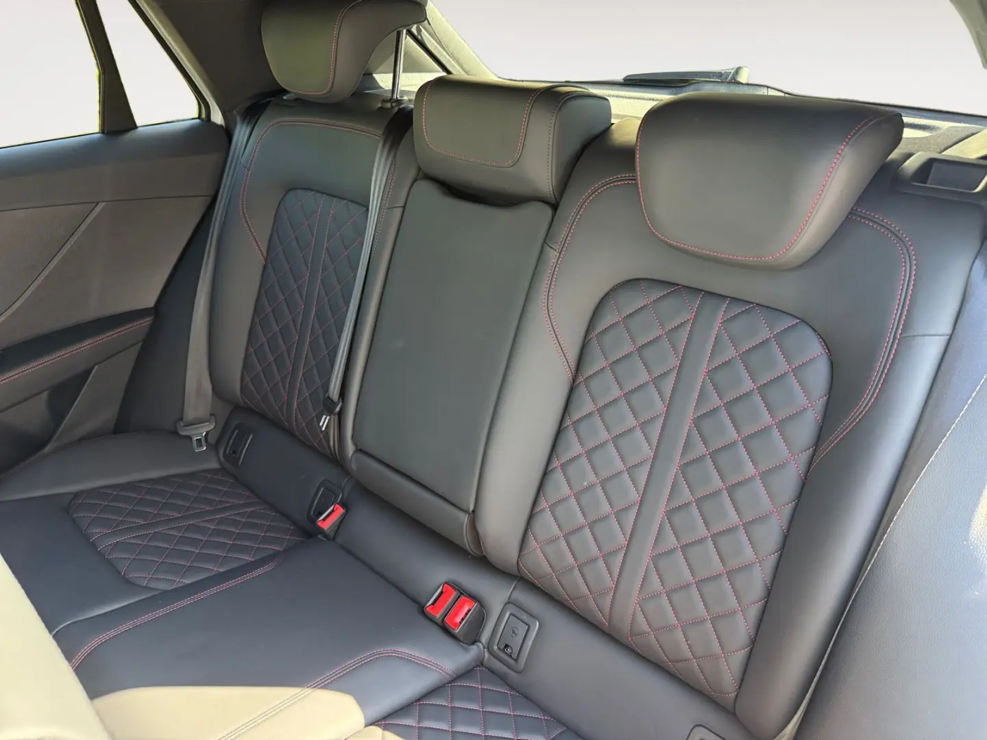 Q2 35 TDI S-Tronic S line Nappa Matrix Standhzg