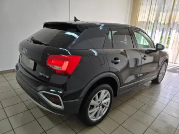 Q2 35 TFSI advanced S-tronic LED Navi Kamera GRA