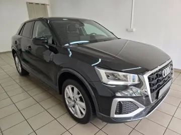 Q2 35 TFSI advanced S-tronic LED Navi Kamera GRA
