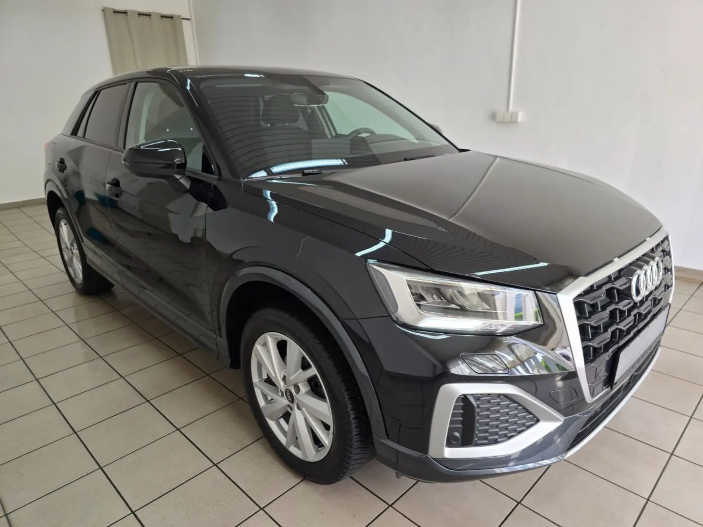Q2 35 TFSI advanced S-tronic LED Navi Kamera GRA