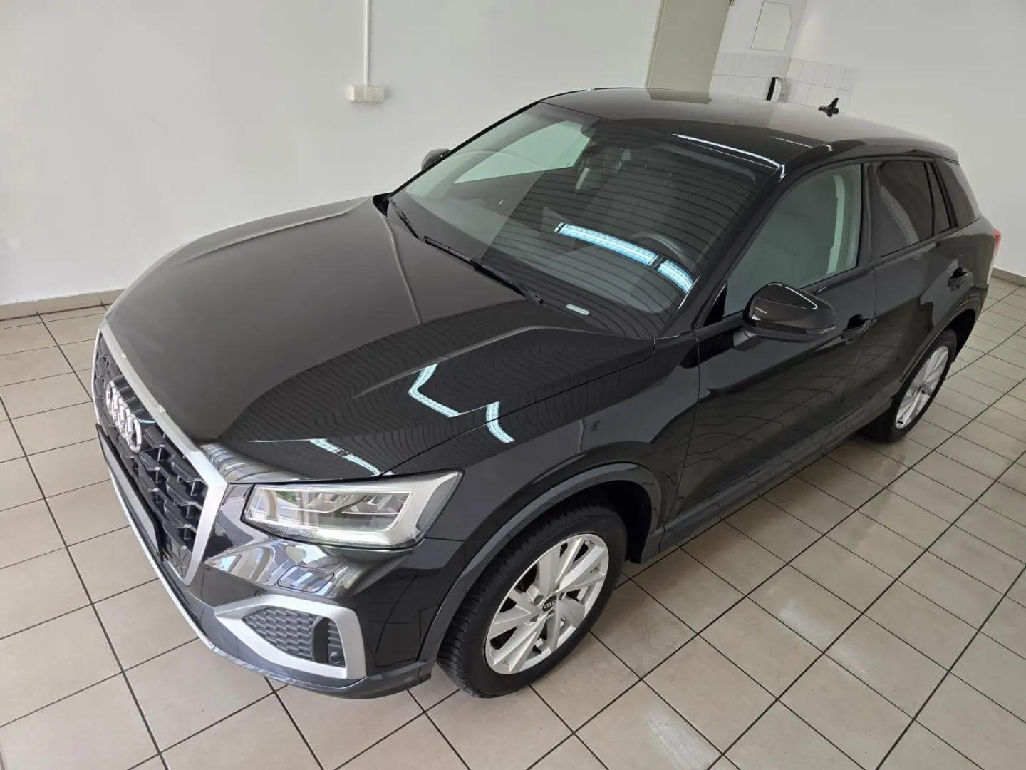 Q2 35 TFSI advanced S-tronic LED Navi Kamera GRA