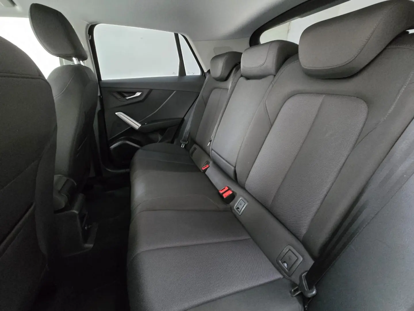 Q2 35 TFSI advanced S-tronic LED Navi Kamera GRA