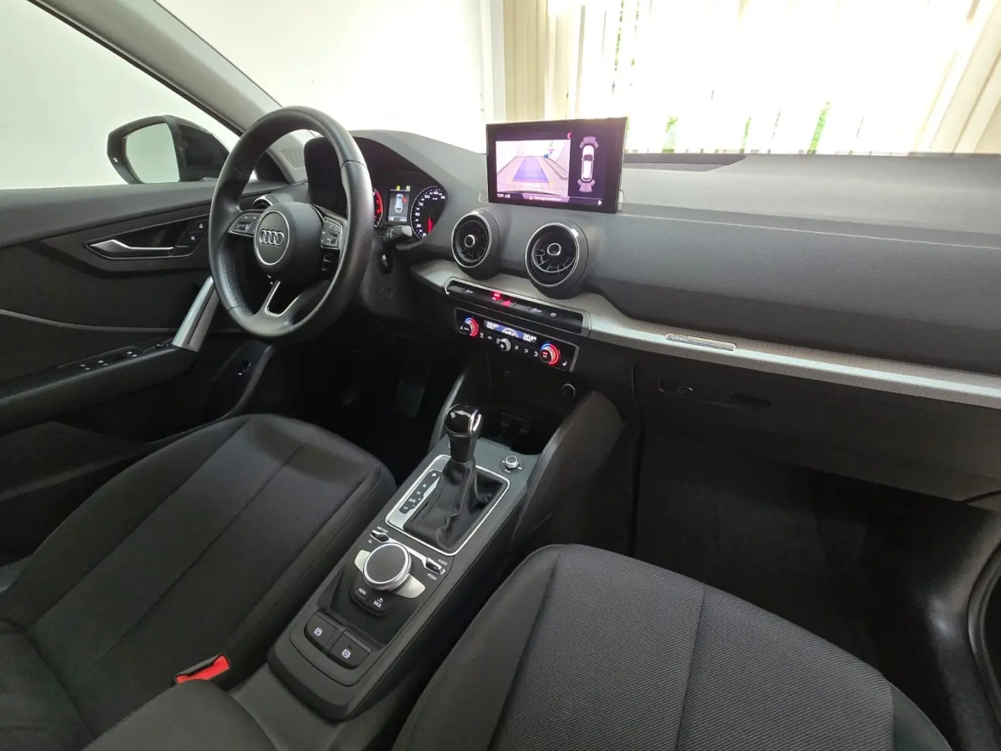 Q2 35 TFSI advanced S-tronic LED Navi Kamera GRA