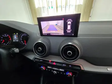 Q2 35 TFSI advanced S-tronic LED Navi Kamera GRA
