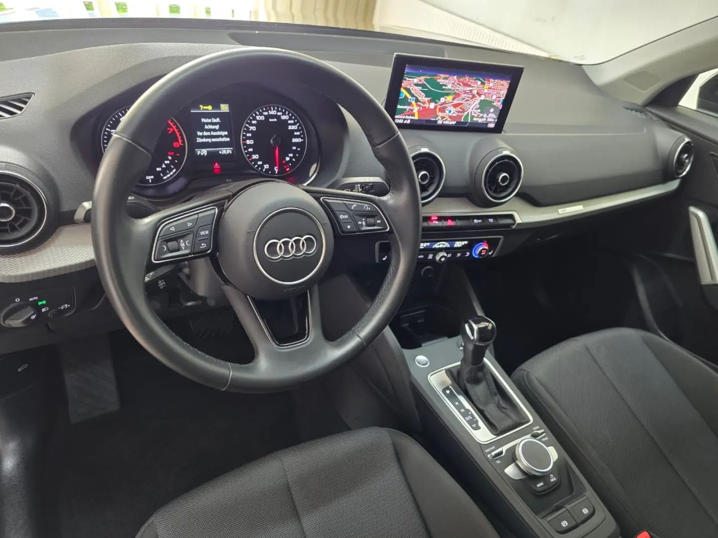 Q2 35 TFSI advanced S-tronic LED Navi Kamera GRA