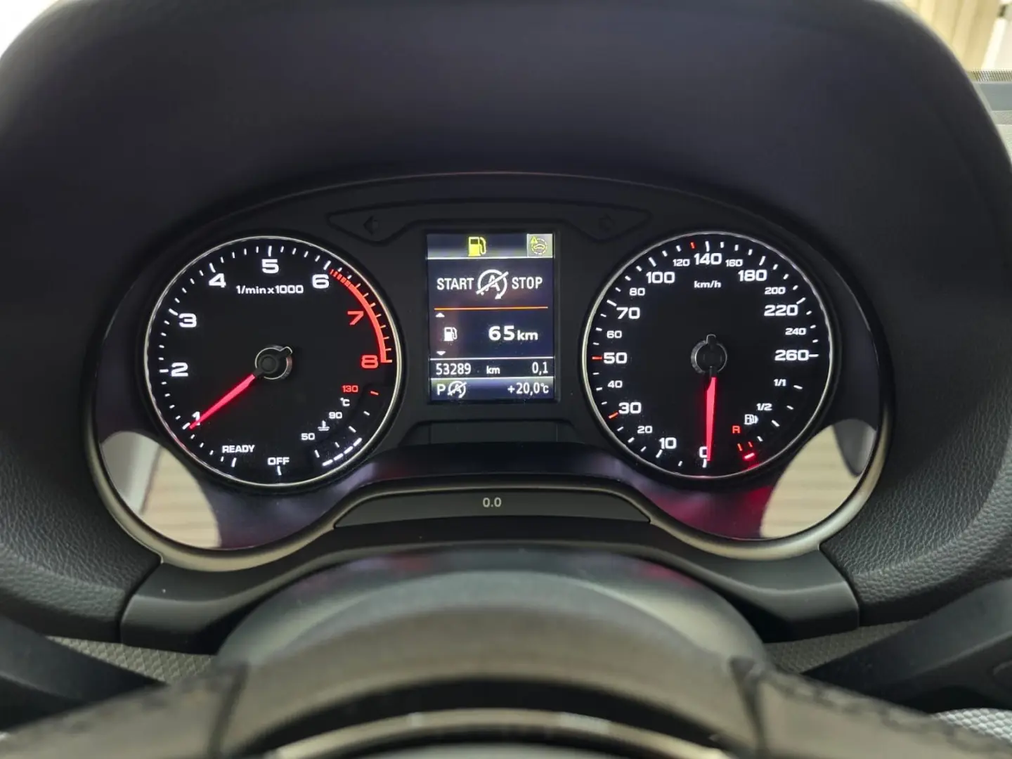 Q2 35 TFSI advanced S-tronic LED Navi Kamera GRA