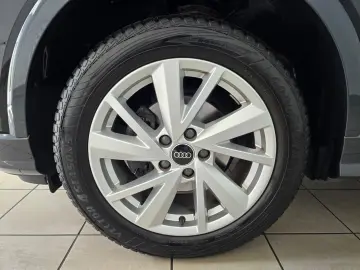 Q2 35 TFSI advanced S-tronic LED Navi Kamera GRA